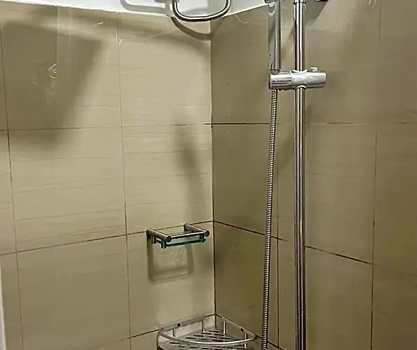 Hotel Staycation By Janeil At Shore 2 Residences Smdc, Moa Complex, Pasay City, Philippines